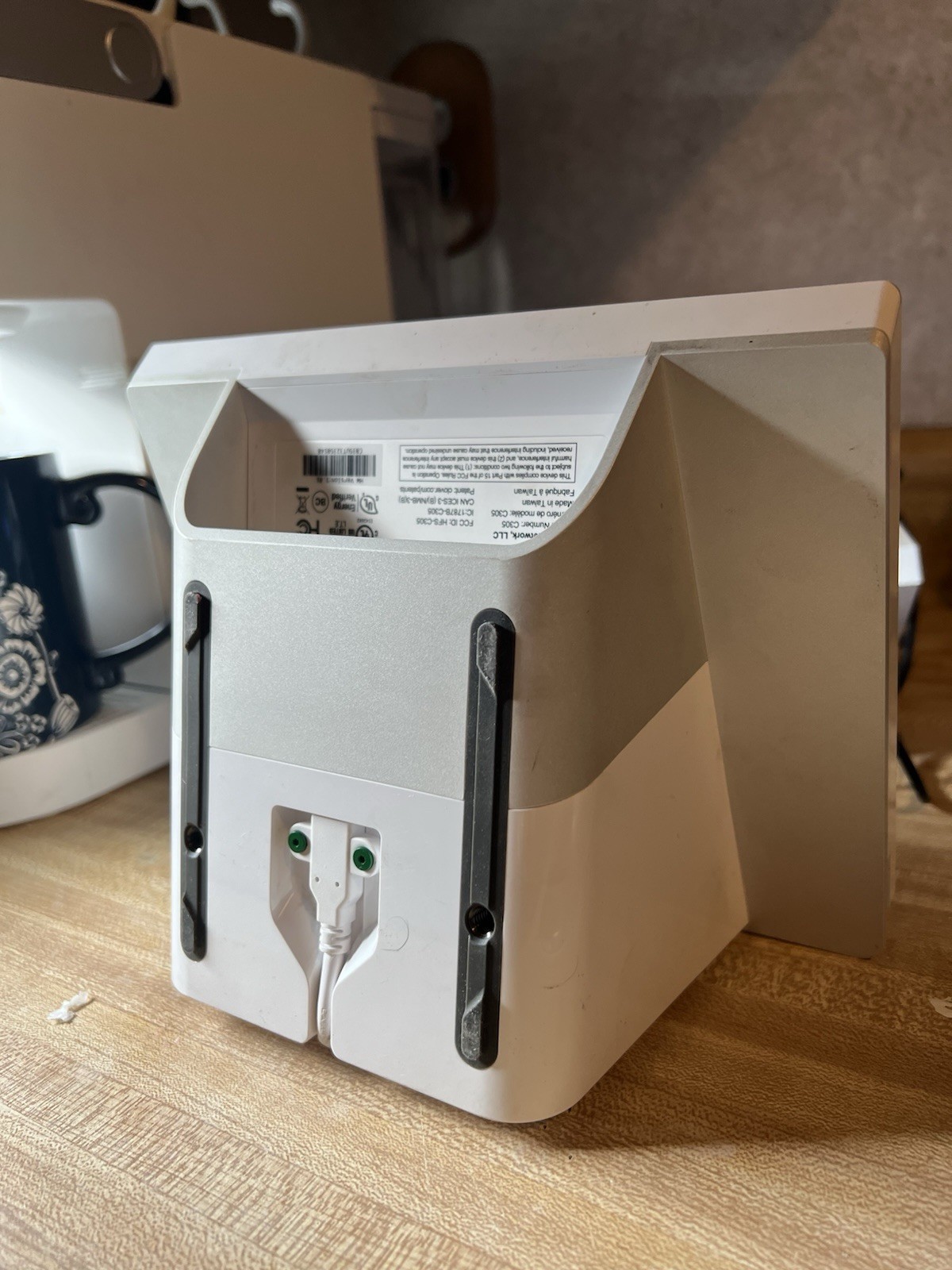 Clover Mini C305 POS System and Credit Card Terminal With Power Cabels