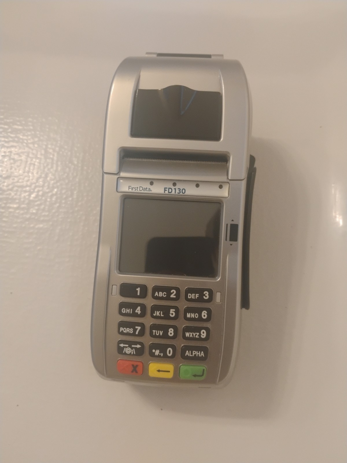First Data FD130 Credit Card Terminal Machine With Power Cord Works
