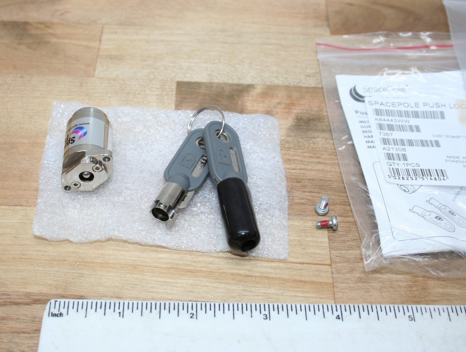 LOT OF 2 NEW SPACEPOLE PUSHLOCK SPPL001 K64443WW