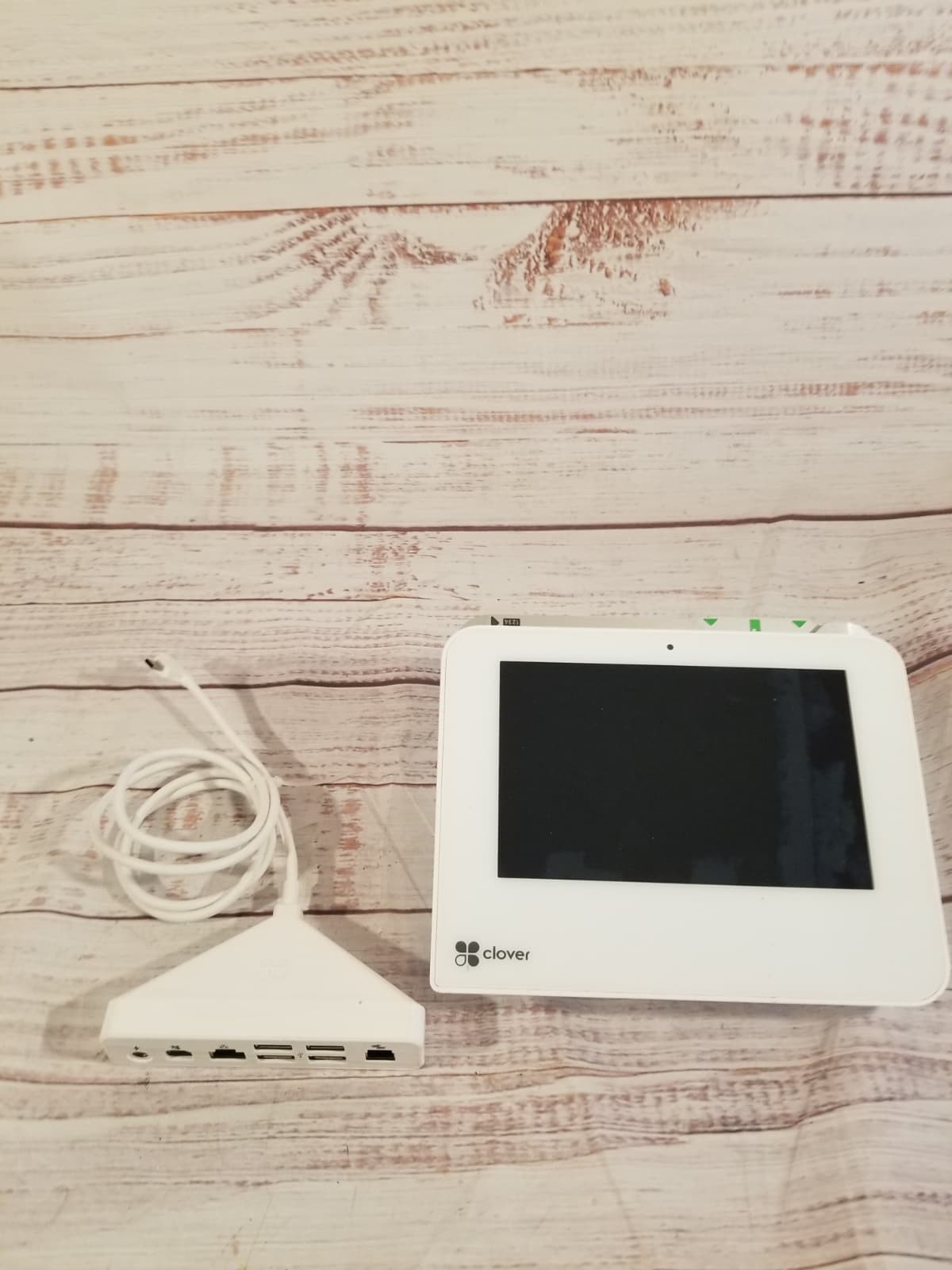 Clover C300 Portable 7″ Color Touchscreen Display Mini POS System Countertop
