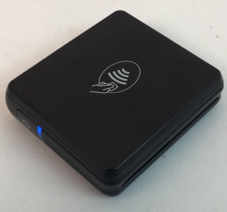 BBPOS ACS20 + 2AB7X-CHB2X Bluetooth Card Reader + Cradle/ Docking Station Excel