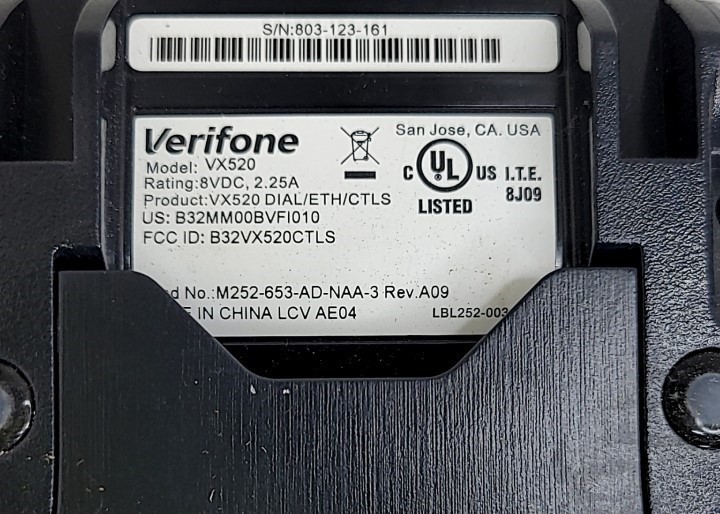 VERIFONE VX 520 M252-653-AD-NAA-3 Credit Card Machine