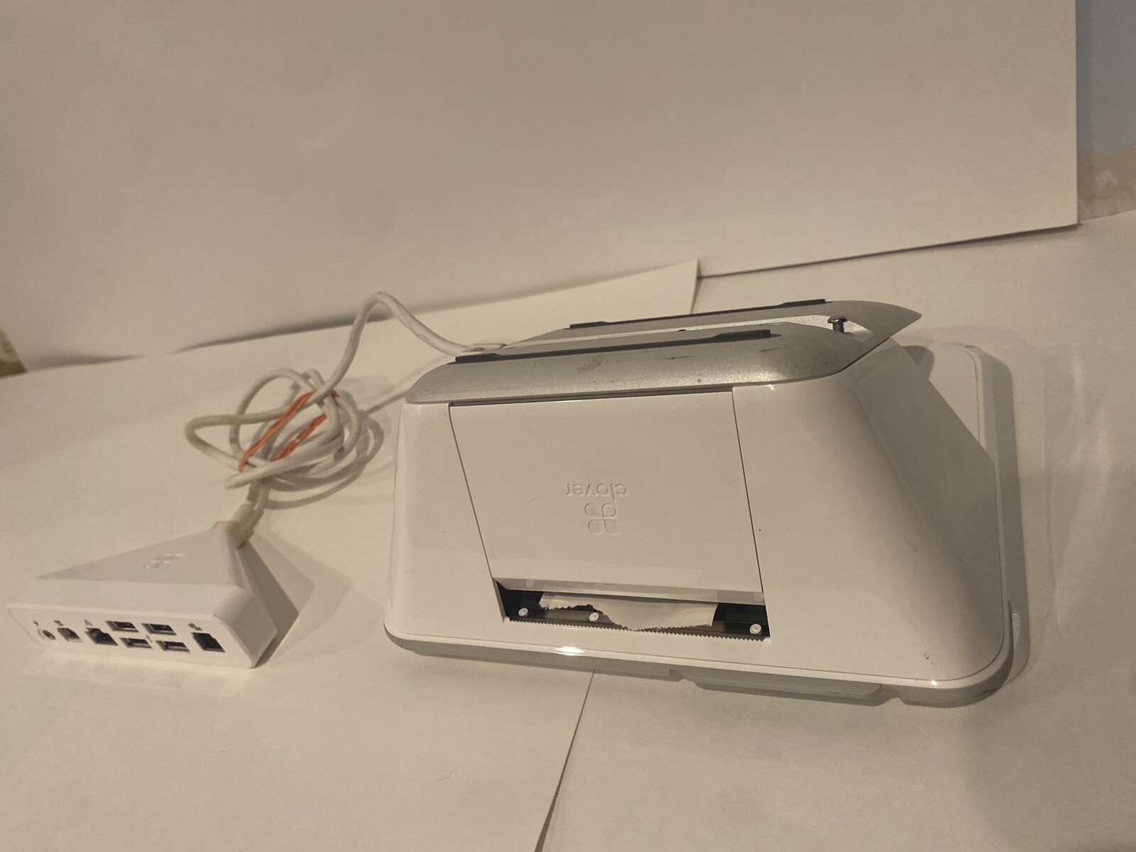Clover Mini Wifi C300 – Card Reader / POS Point of Sale System w/ Power Supply