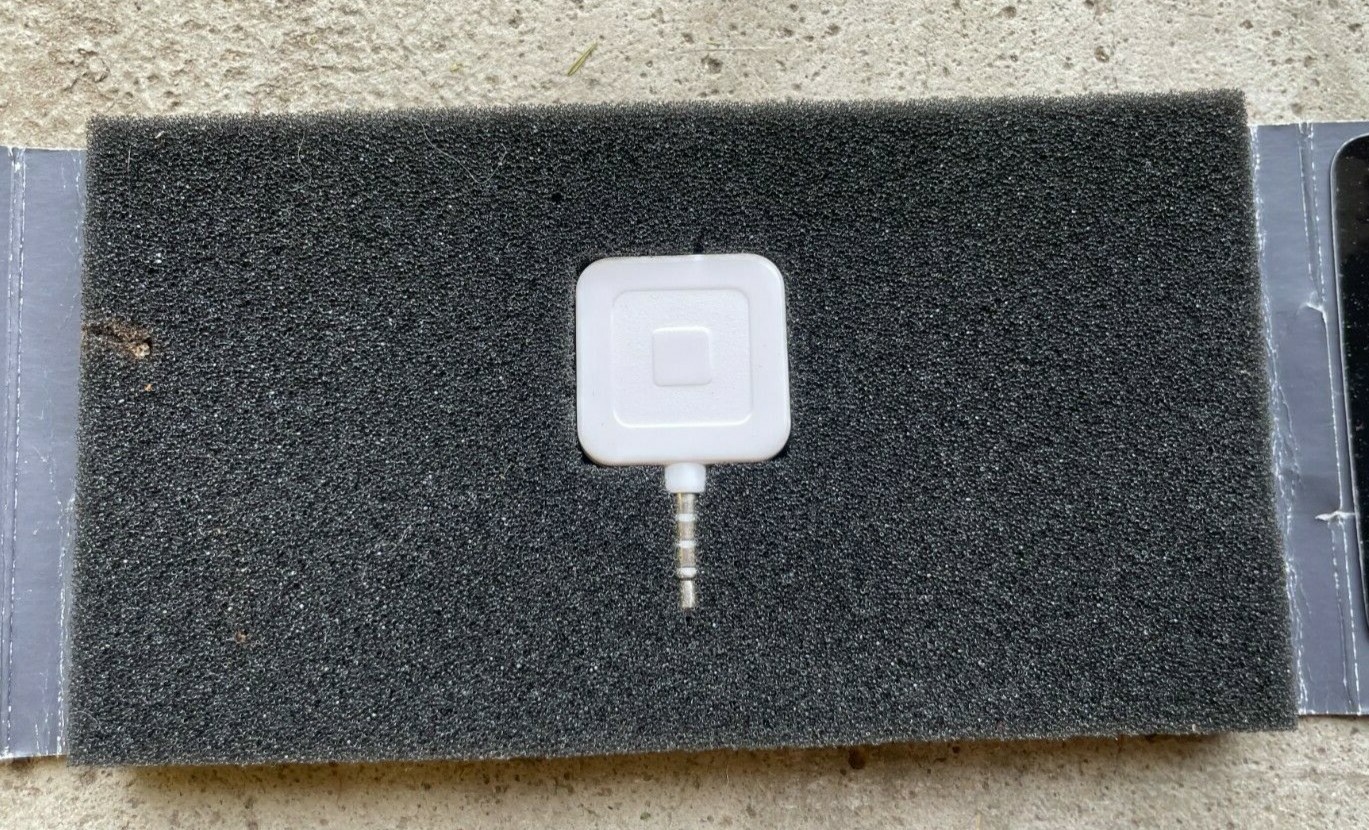 NEW SQUARE CREDIT CARD READER for Apple+Android Visa Discover MasterCard AmEx