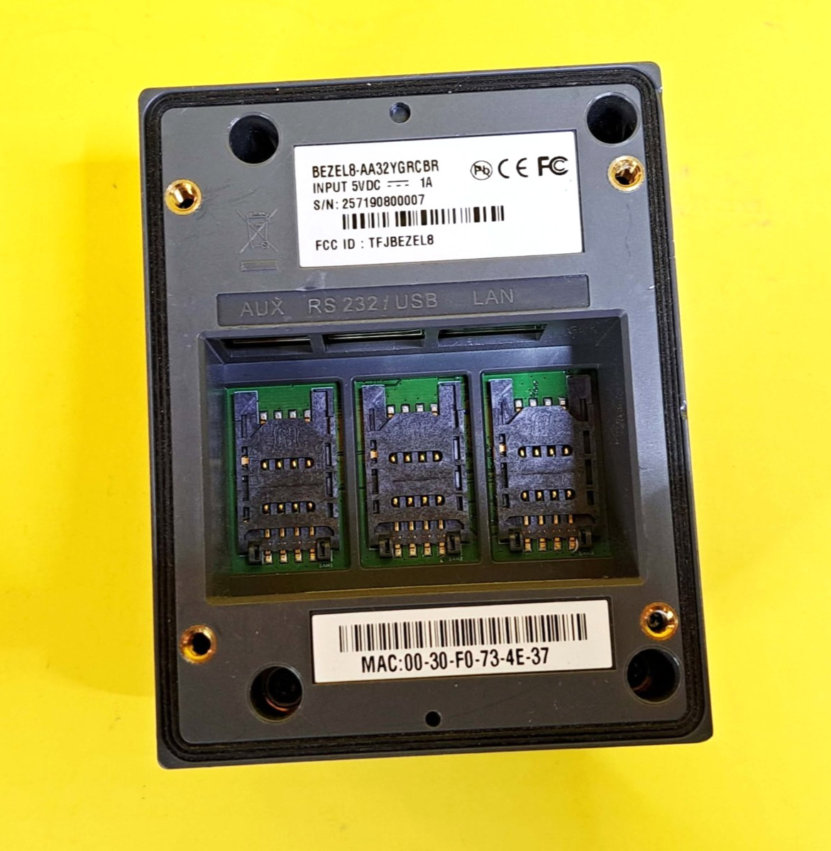 UIC BEZEL8-AA32YGRCBR BEZEL 8 UNATTENDED HYBRID PAYMENT CARD READER TERMINAL EMV