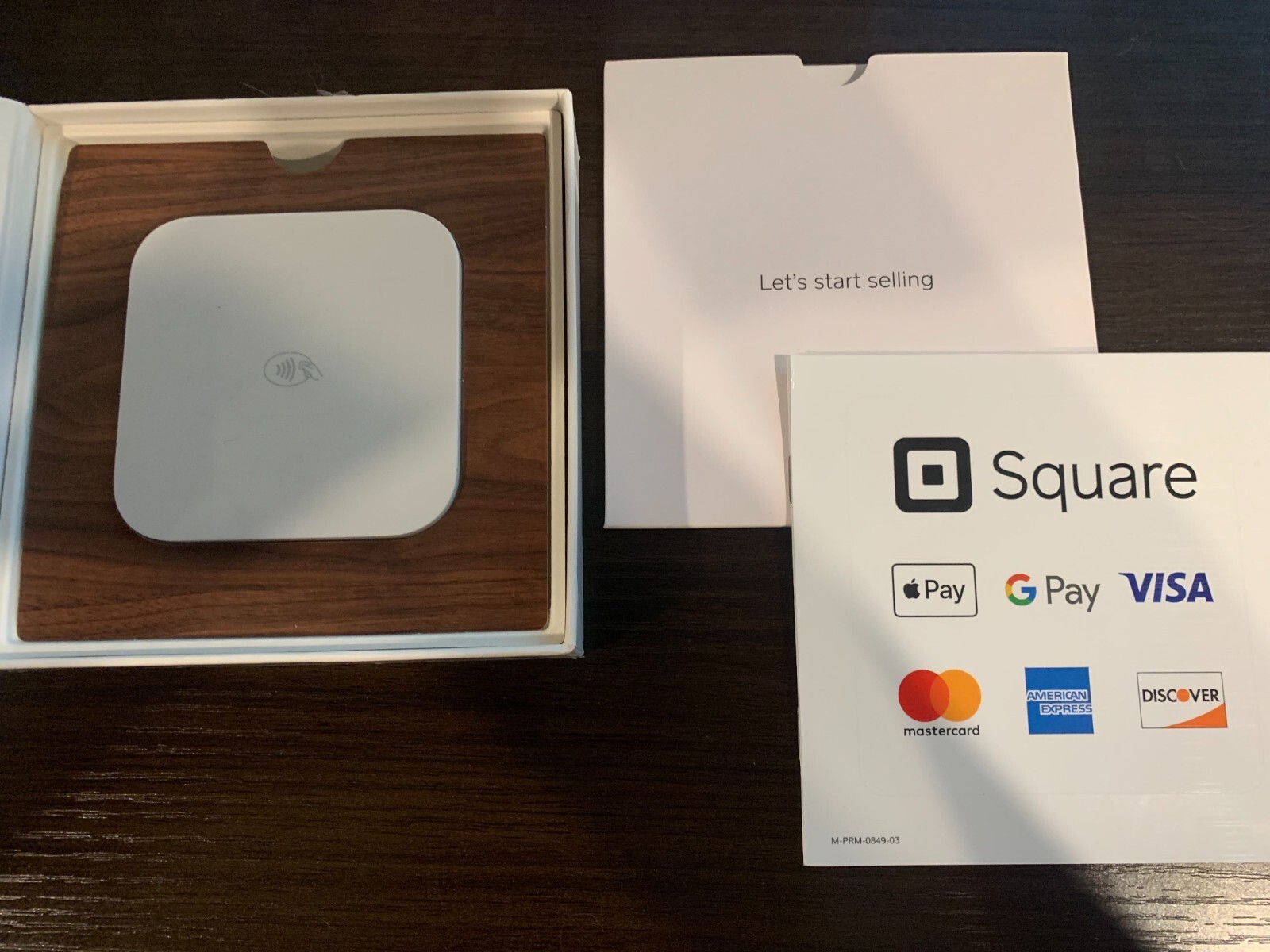 Square Reader contactless and chip reader for magstripe (Lightning + Headphone)