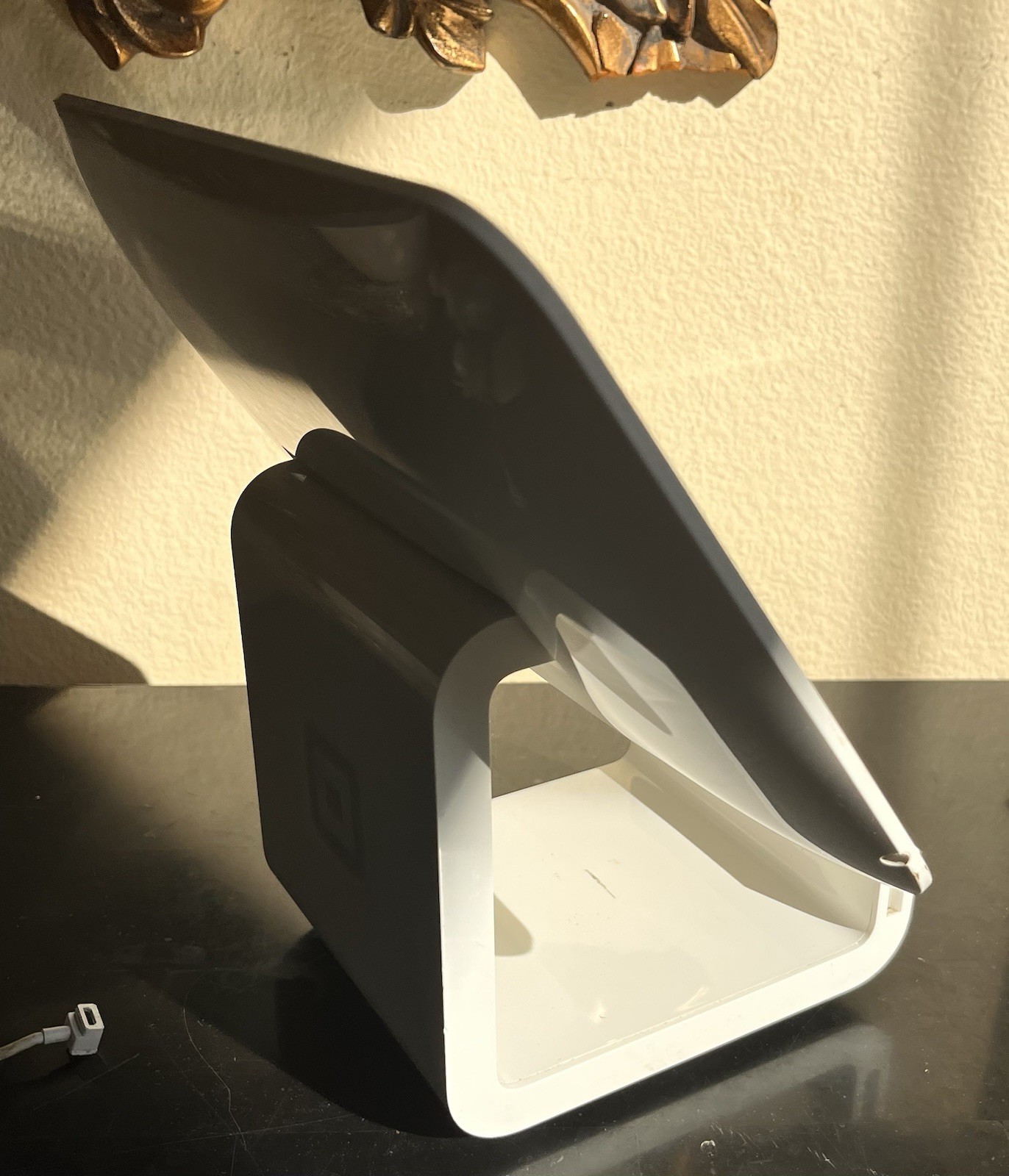 Square POS Stand Credit Card Processing White Model S025 Card Reader + Cables