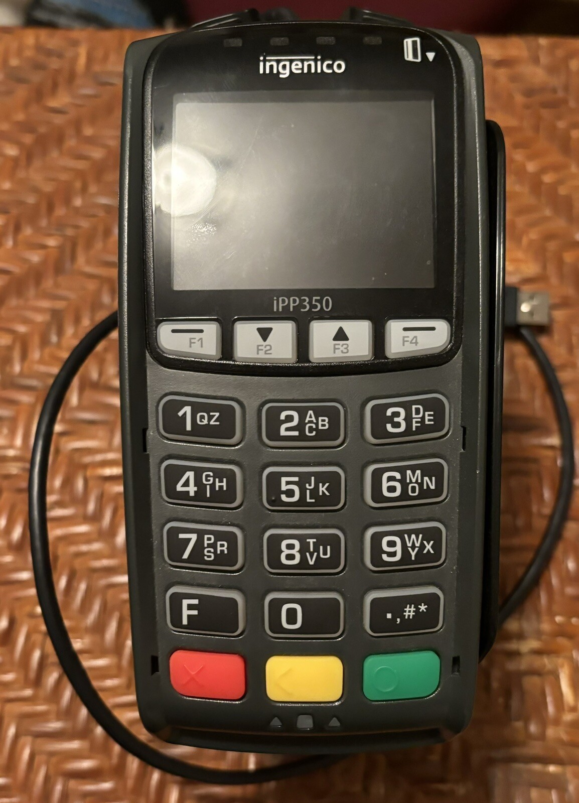 10 – Ingenico IPP350 Credit Card Terminals (8 With Stand)