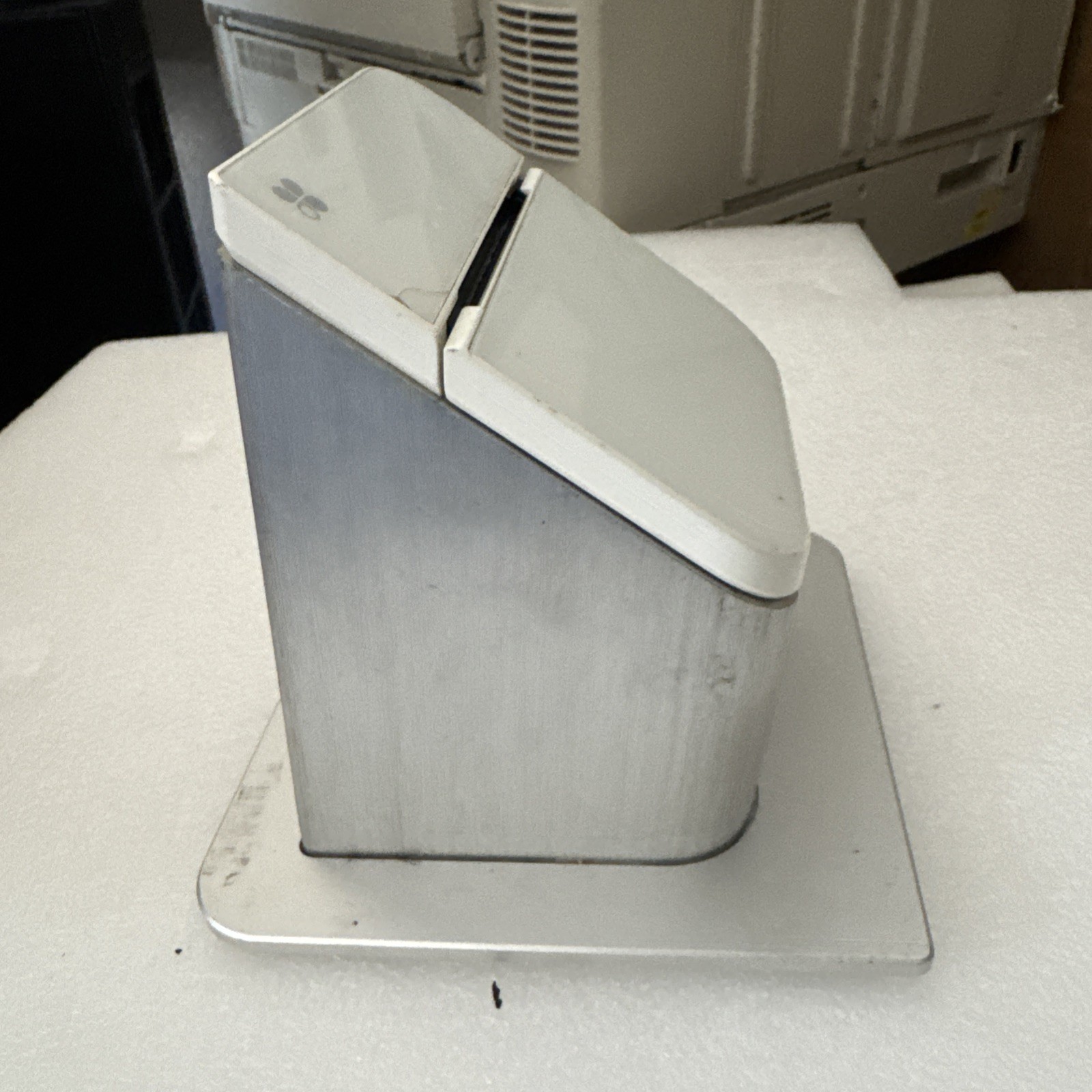 As Is.Clover Station High-Speed Receipt Printer (MODEL:P100) *No Power adapter*