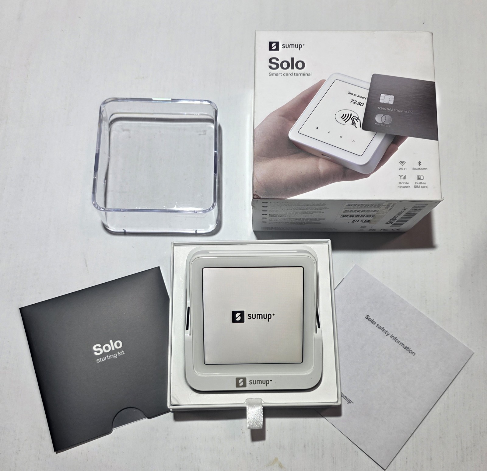 SumUp Solo Credit Card Payment Card Reader with Charging Station. Full Touch-Scr