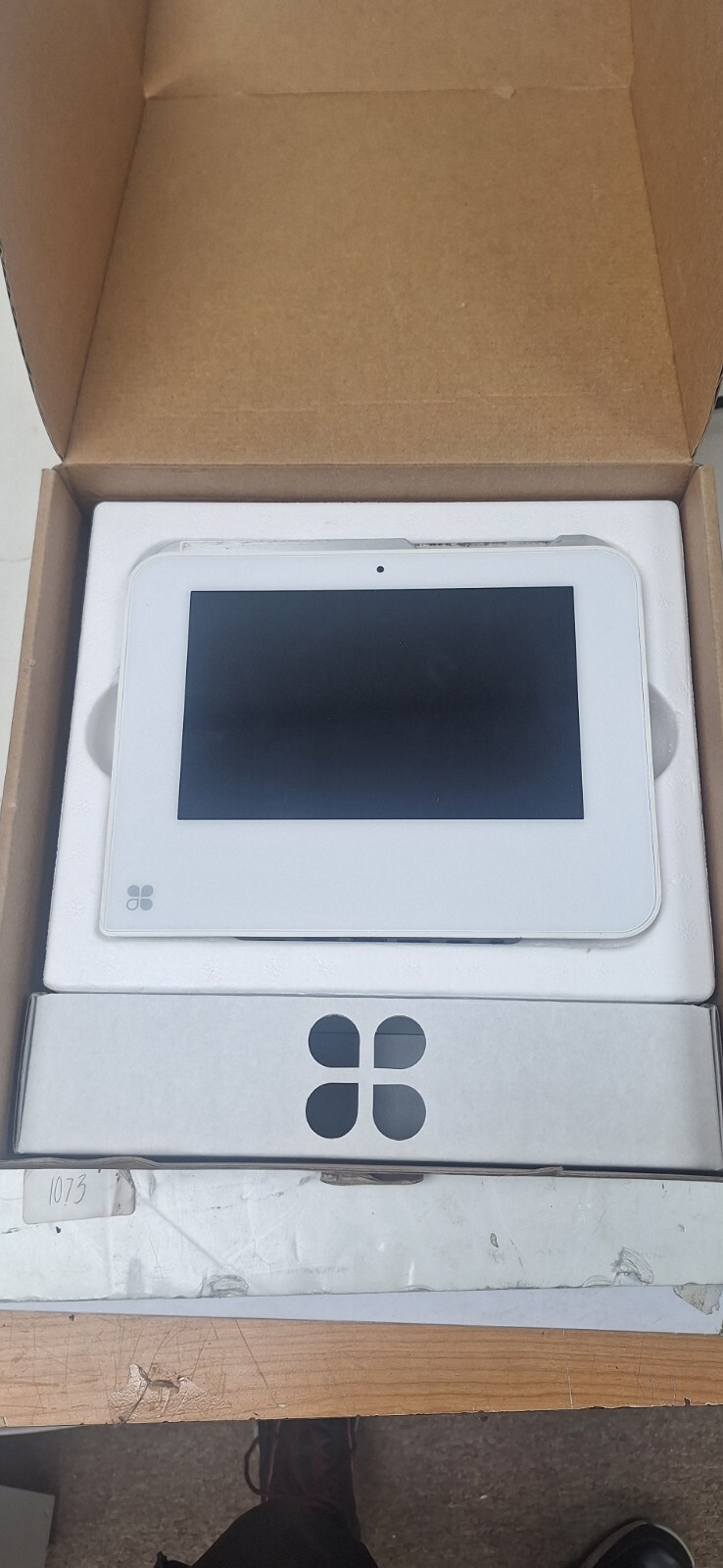 Clover Mini Wifi C300 – Card Reader / POS Point of Sale System w/ Power Supply
