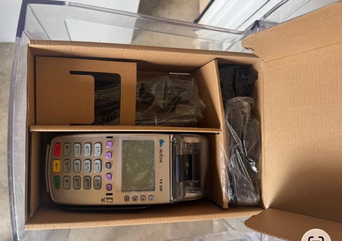20 UNITS of Verifone VX 520 Credit Card Machine Terminal Reader BULK SALE