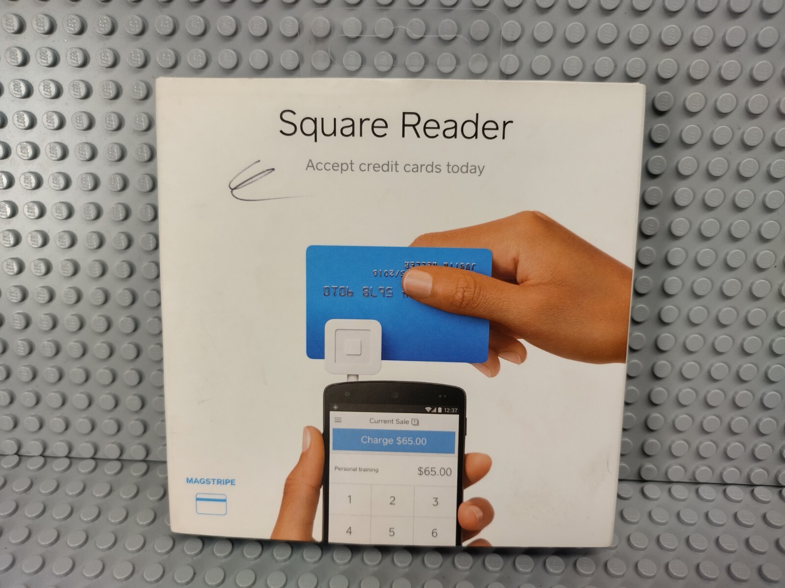 Square Reader A-SKU-0047-02 Credit Card Reader for iPhone, iPad, and Android New