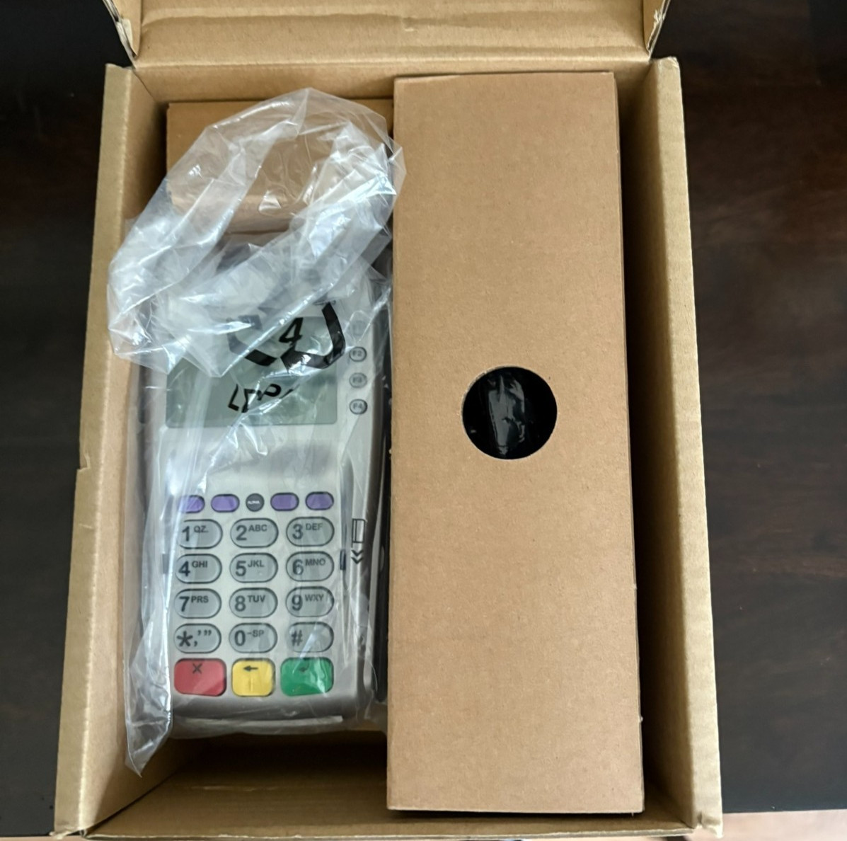 New Verifone VX-805 Pin Pad Card Reader 160mb Keypad & Cables