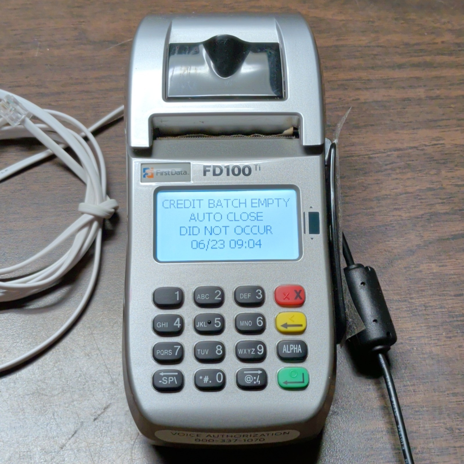 First Data FD100ti FD100 Series Wired Credit Card Terminals MPN 001642020 Clean