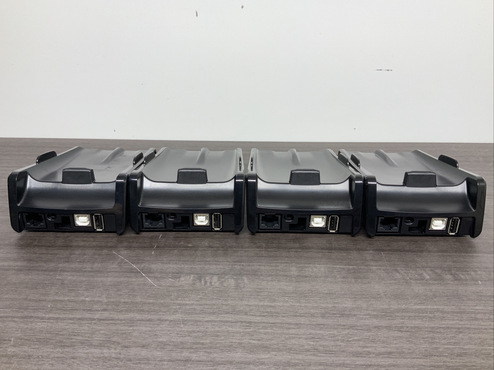 Lot Of 4 INGENICO IWL200 Charging Base IWL220 IWL250 IWl255 – AR97