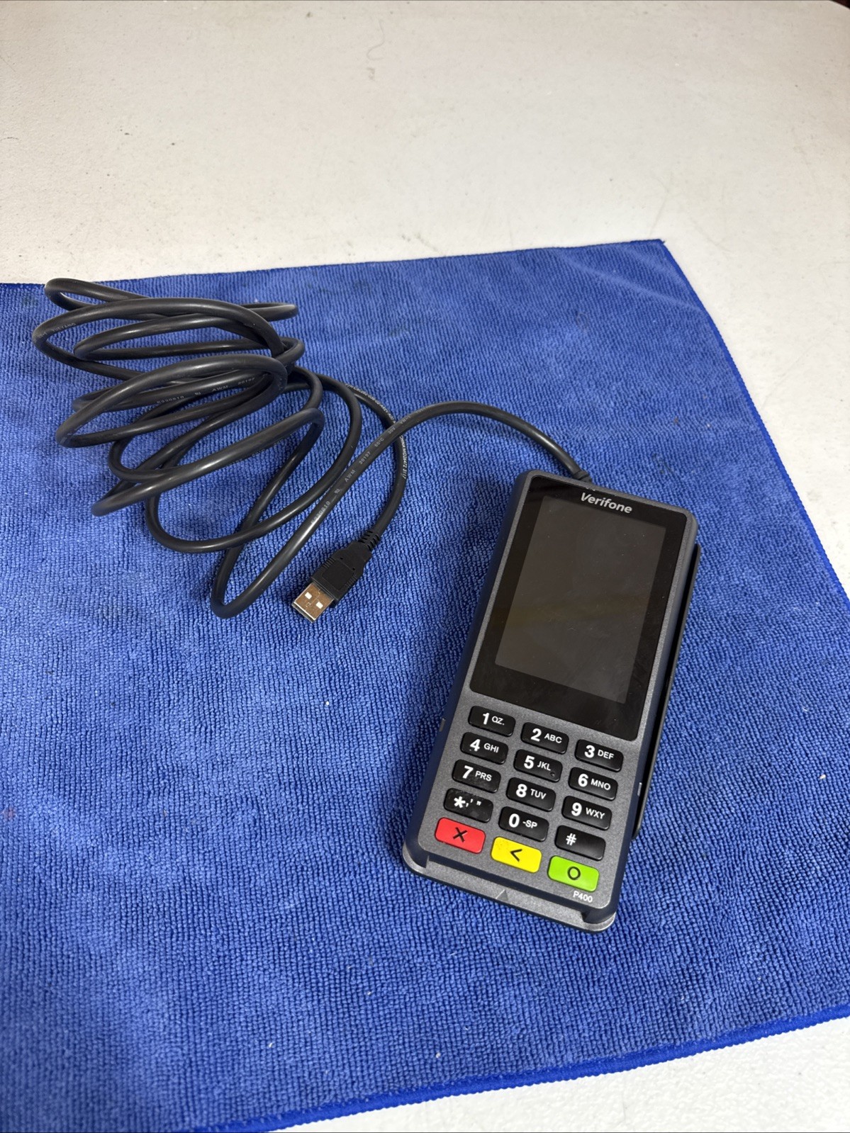 Verifone P400 Plus Credit Card Reader – POWERS ON / UNTESTED / SOLD AS IS!