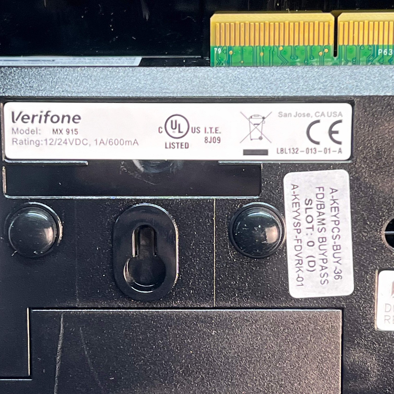 VERIFONE Payment Terminal 400 MHz/256 MB RAM Ethernet 4.3″ Black M132-409-01-R