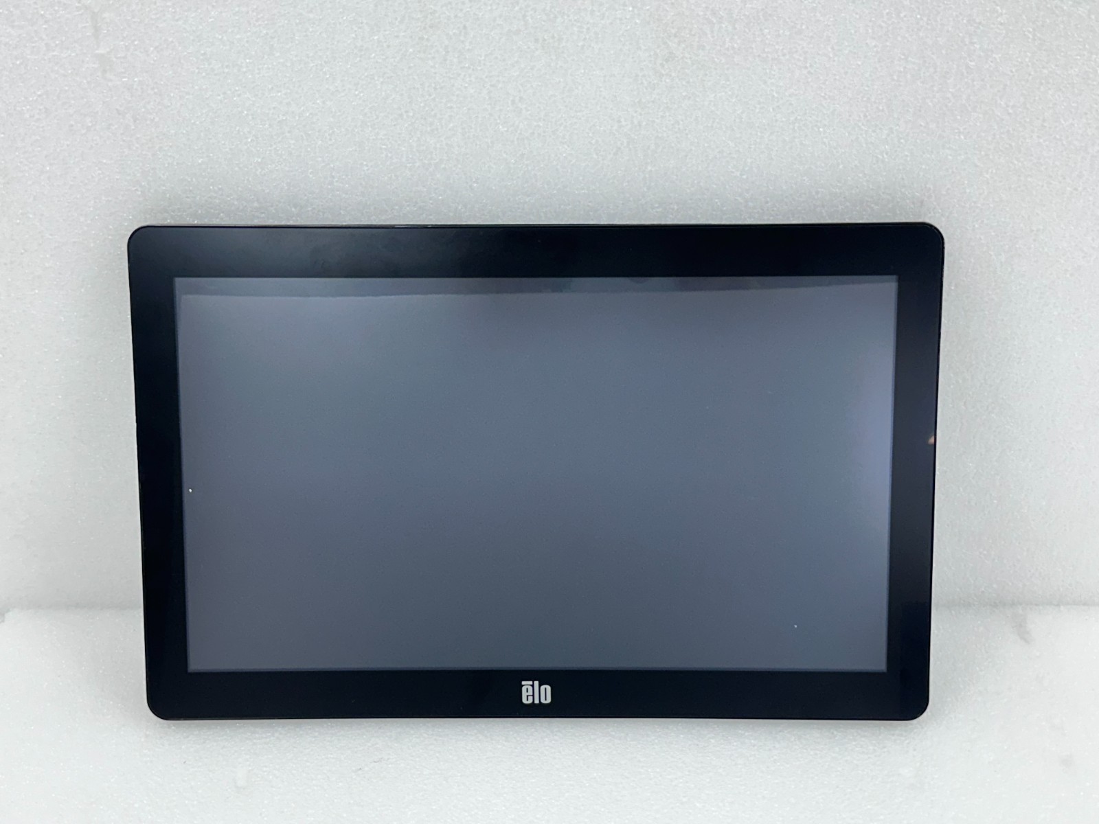 ELO ESY15I4 P/N:E391032 15.6″ ROCKCHIP KERNEL 4GB 32GB flash NO AC ADAPTER 🚚