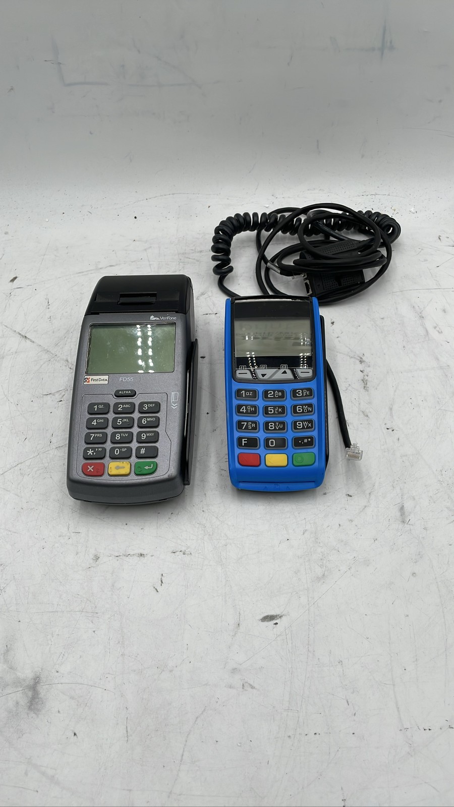 VeriFone FD55 & Ingenico iCT220 POS Payment Terminals For Parts Lot Of 2