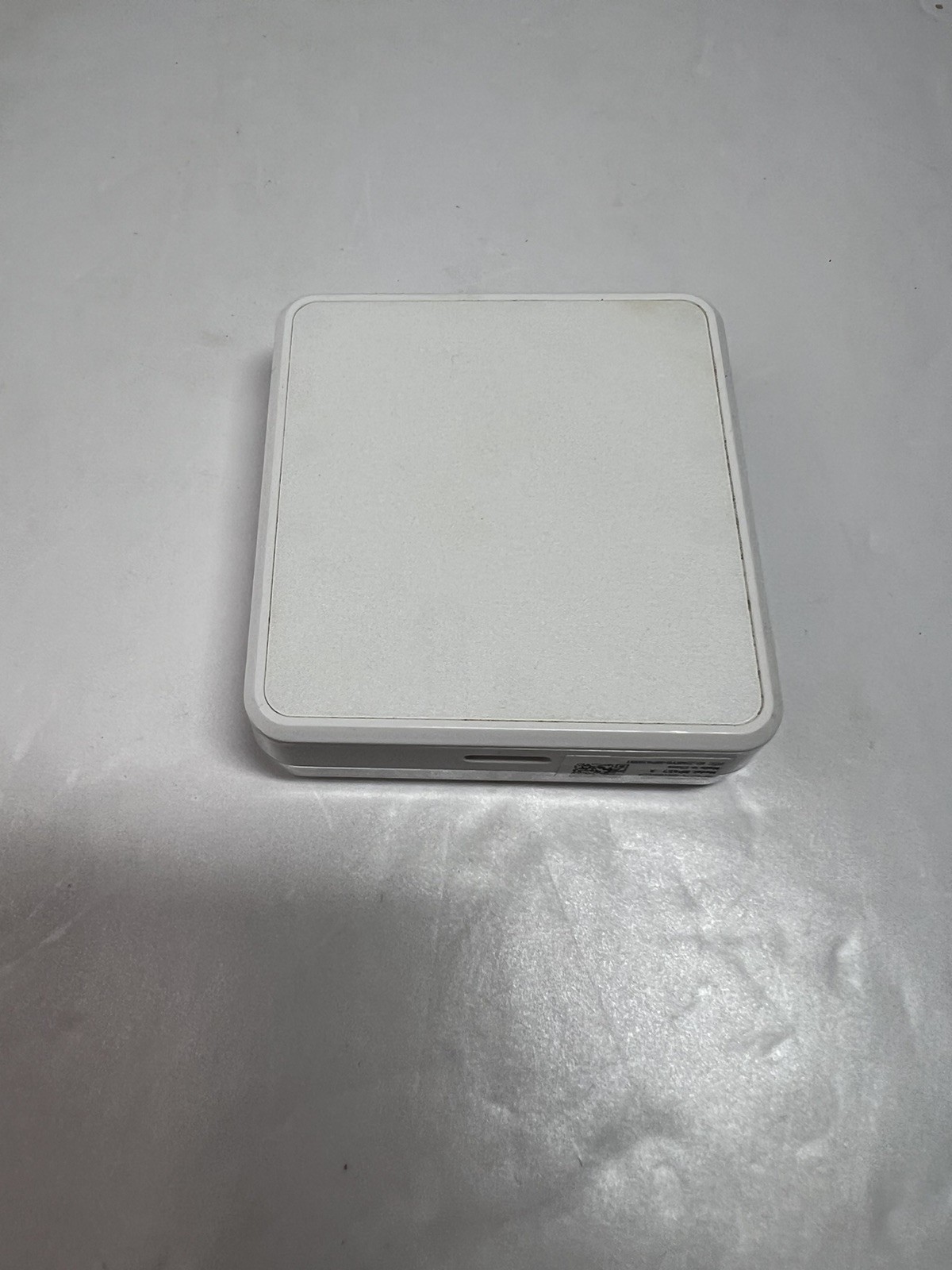 Clover Go RP457 A Contactless + Chip + Swipe Card Reader in White – Used