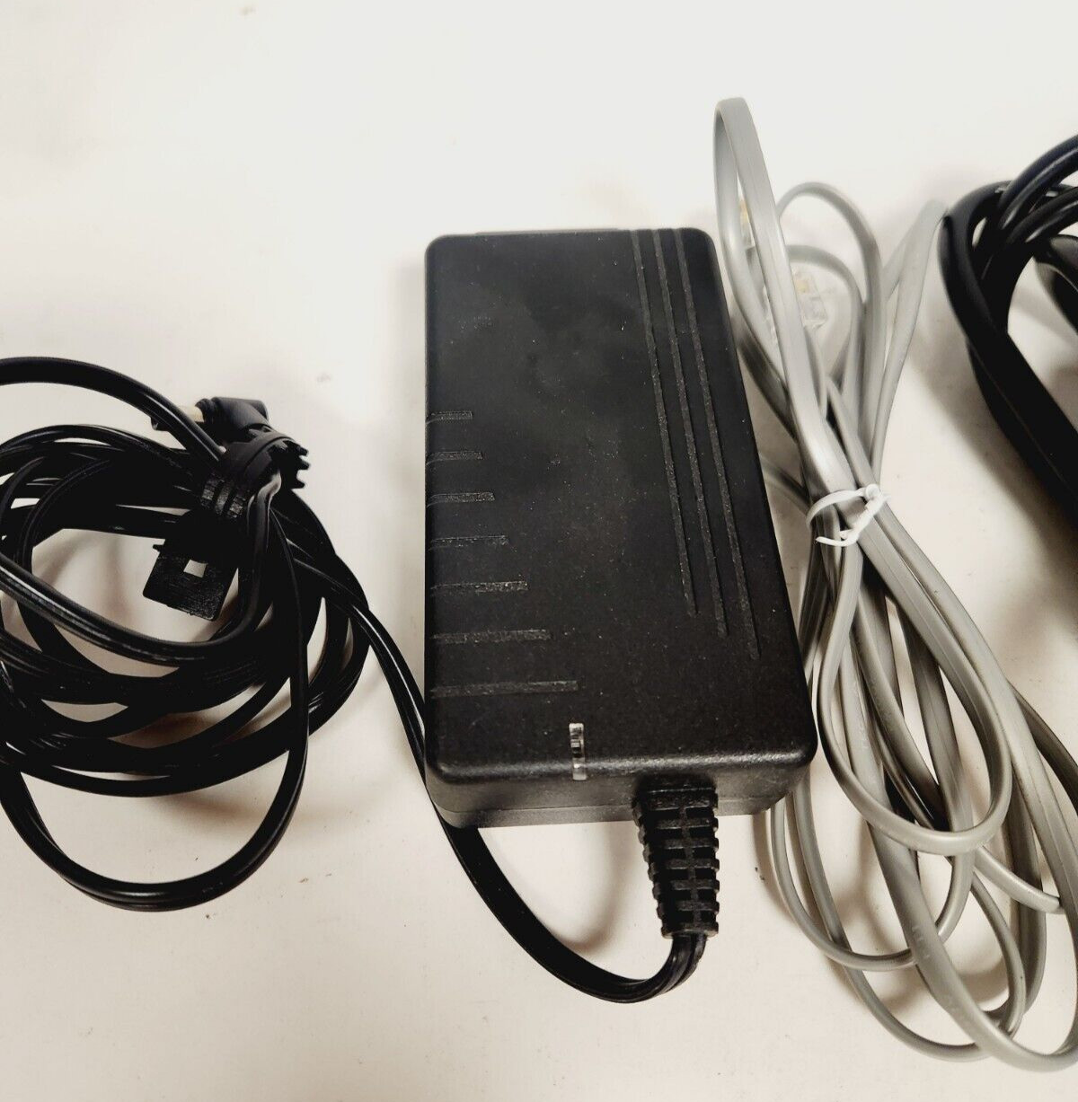 VERIFONE OMNI 3730 CREDIT CARD TERMINAL W/POWER SUPPLY USED