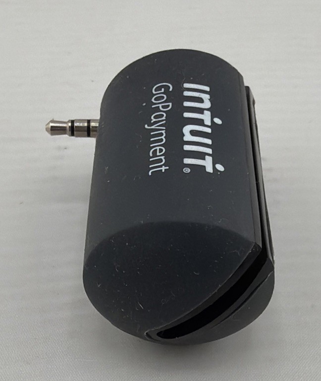 Quickbooks Intuit Gopayment Mobile Payment Credit Card Swiper Reader.