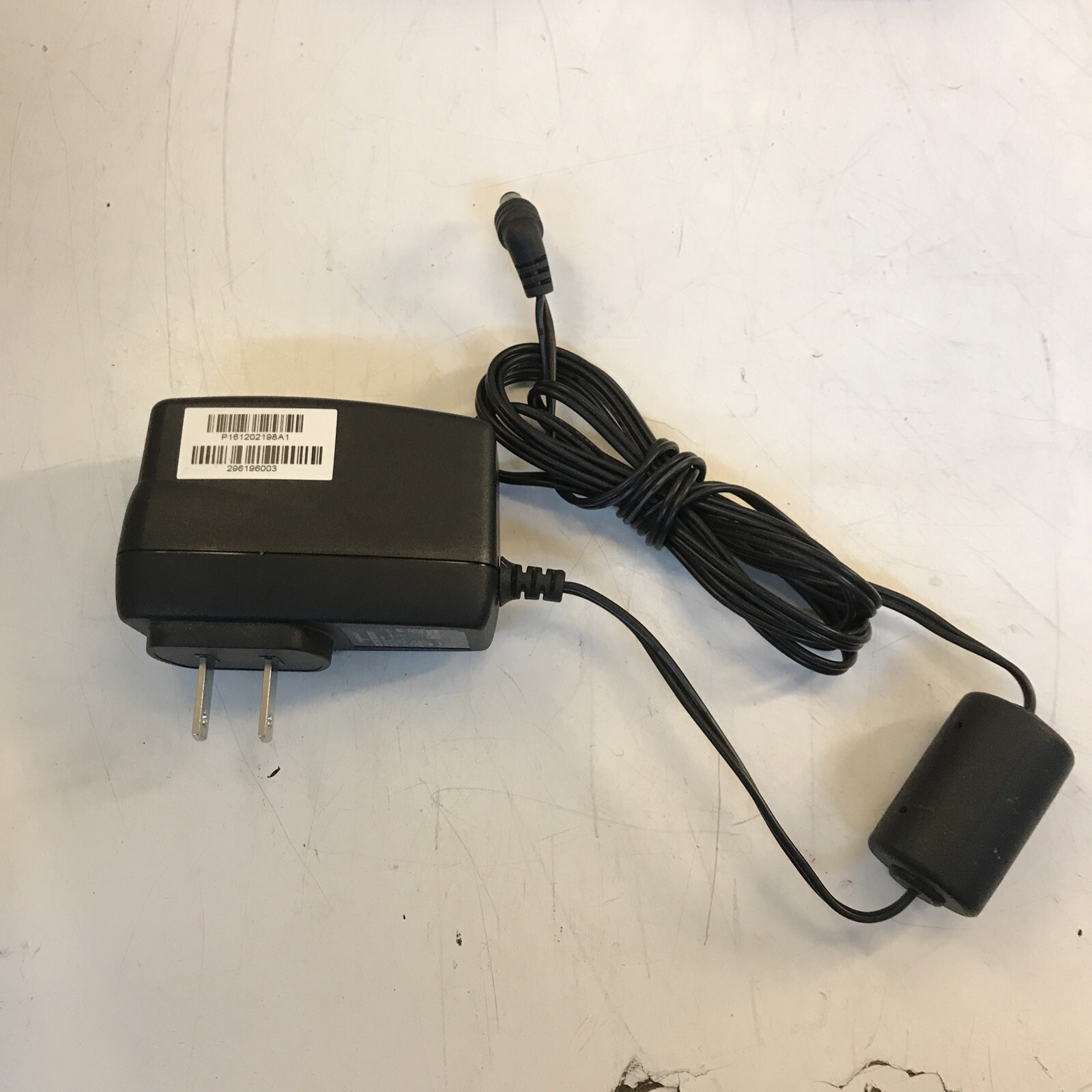 lot of 5 Ingenico IPP350 Credit Card Terminals powers on