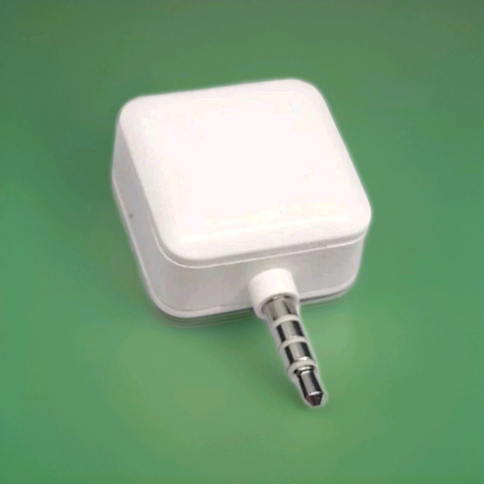 Square Card Reader Device For The I-phone Andriod Or Tablets