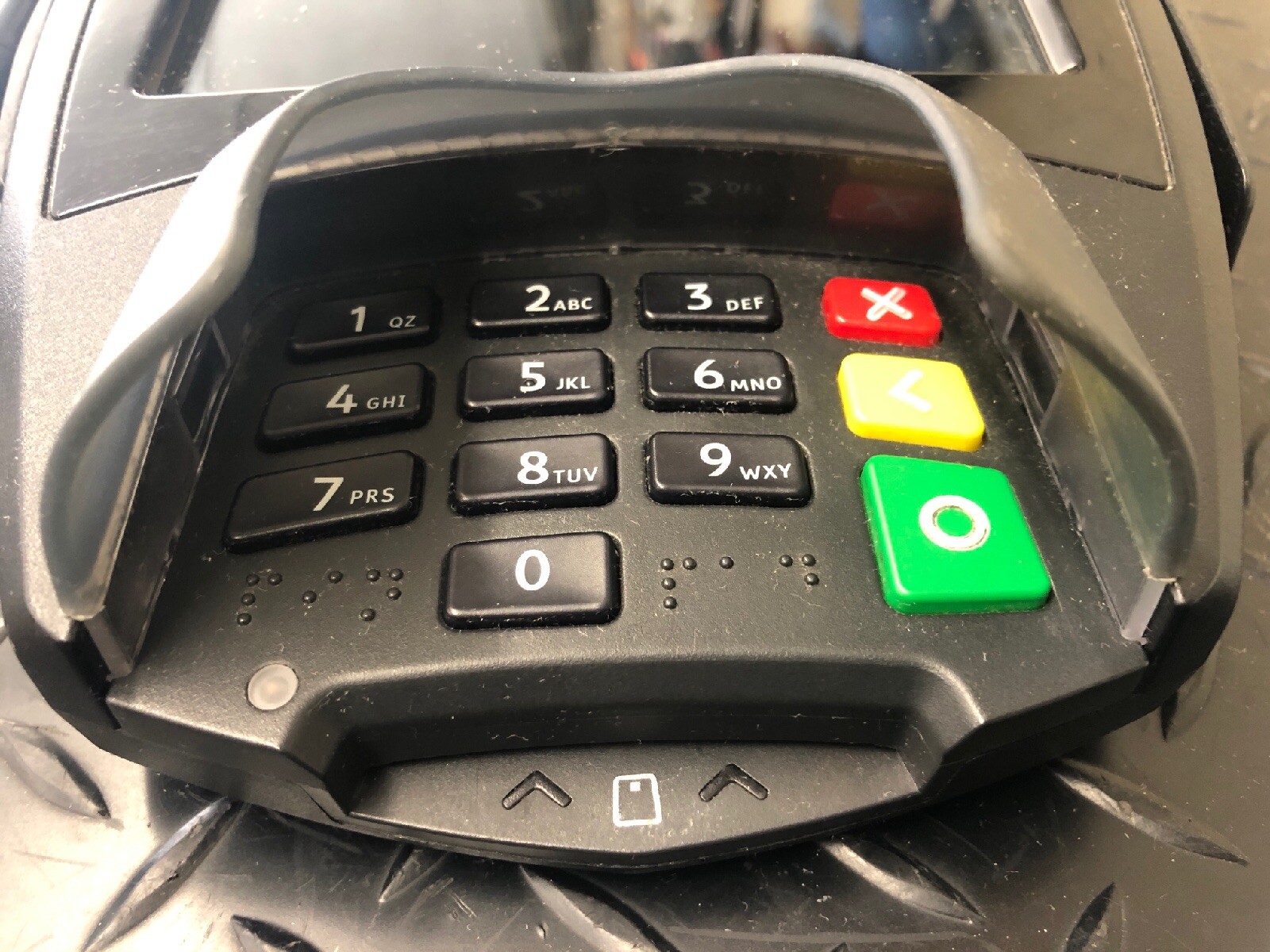 Equinox L5300 Credit Card Payment Terminal Contactless Swiped Black w/ Pen