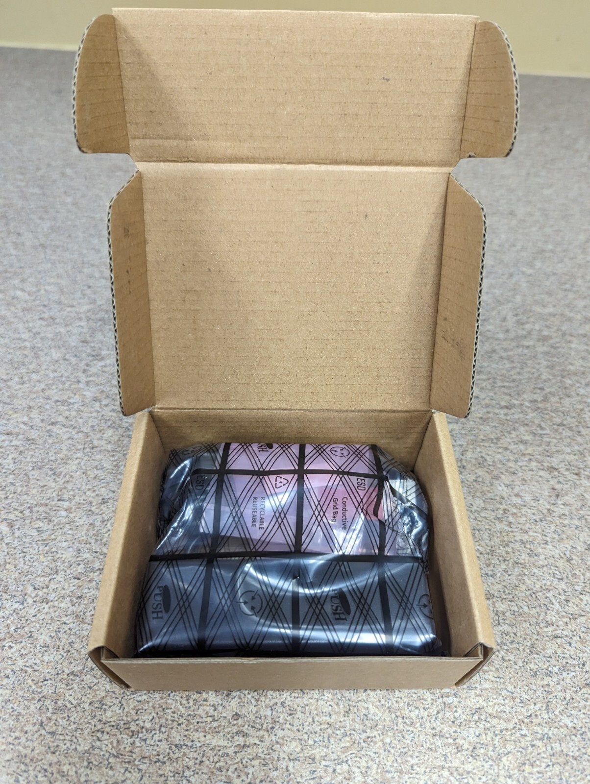 MagTek 21040108 USB Card Swipe Reader, Brand New, Sealed in Box