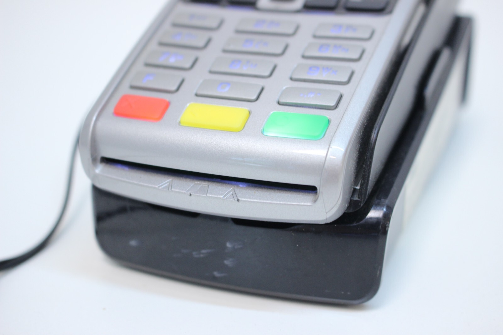 Ingenico iWL255 IWL255-01P2070B GPRS With Base/Docking Station iWL200 & Power