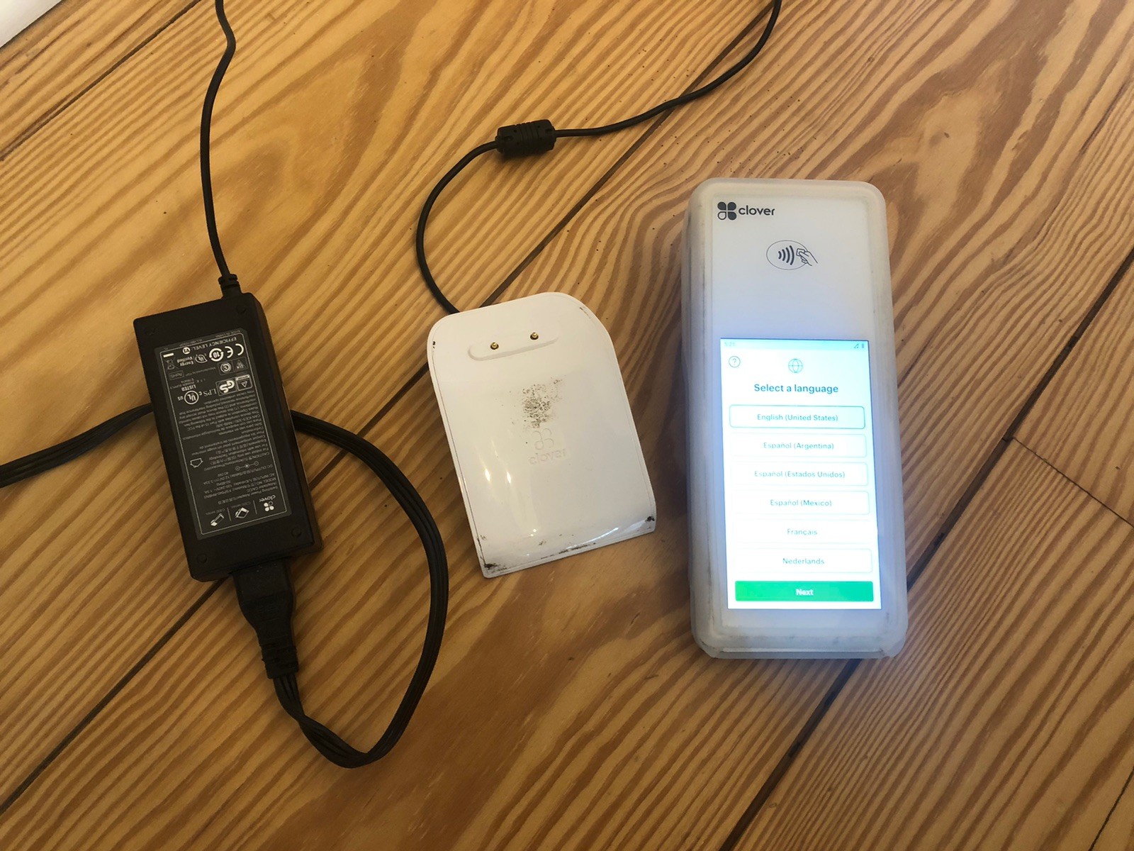 Clover C403 Flex Wi-Fi Terminal w/ Cradle K-400 Untested