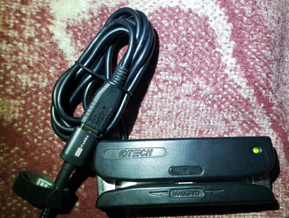 ID TECH Omni 3237 Heavy Duty Slot Reader – magnetic card reader- USB WCR3237512U