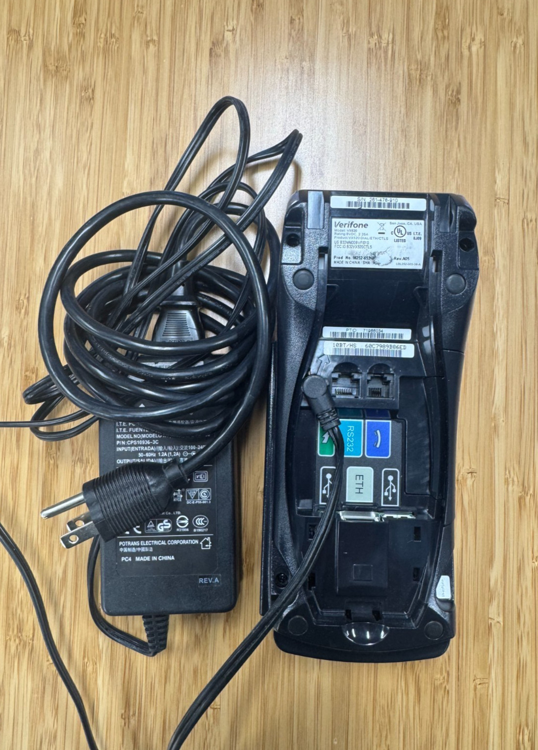 Verifone VX520 Credit Card Terminal POS Machine w/ Power Adapter