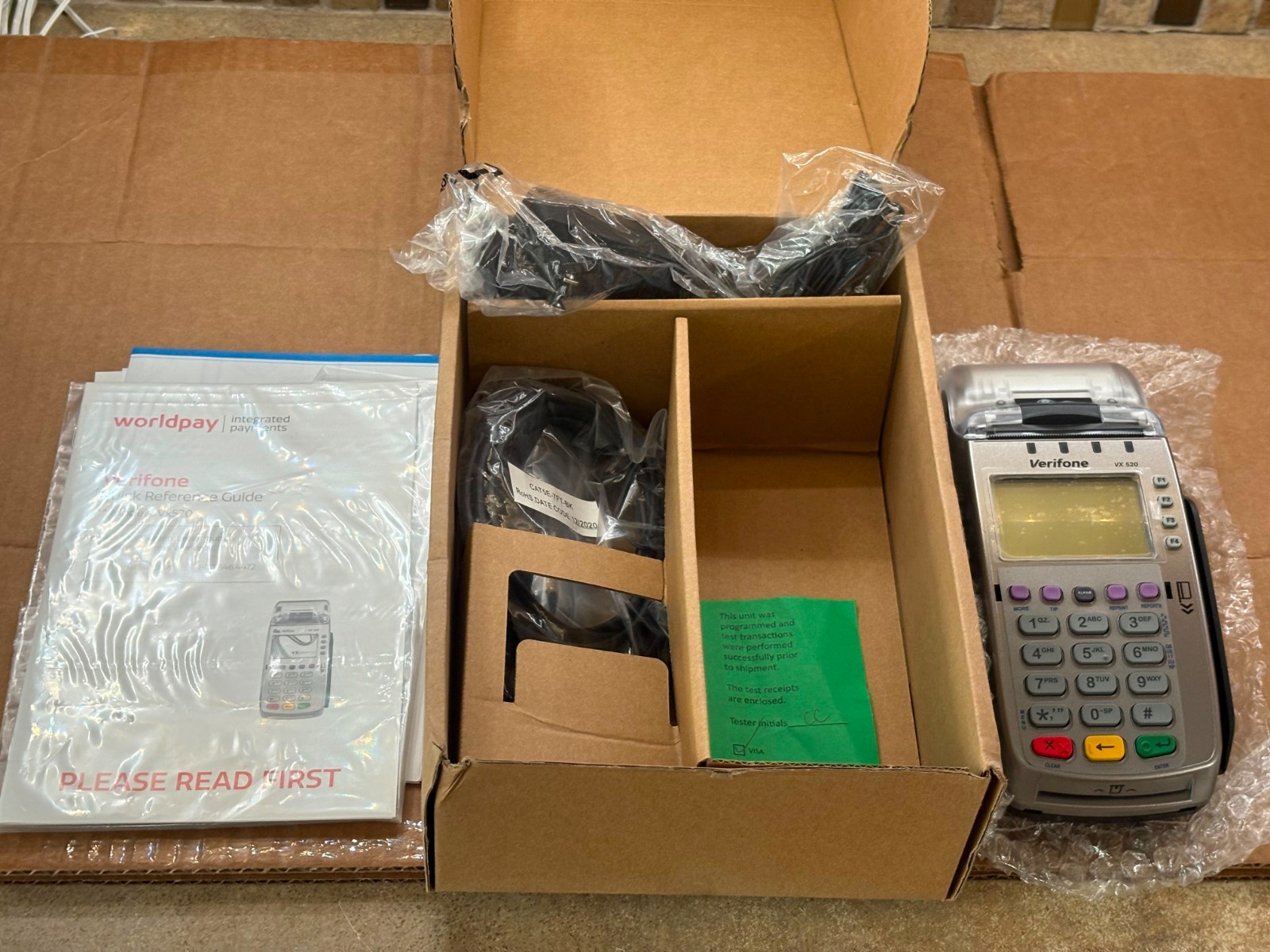 VeriFone Vx520 EMV Credit Card Machine #M252-753-03-NAA-3