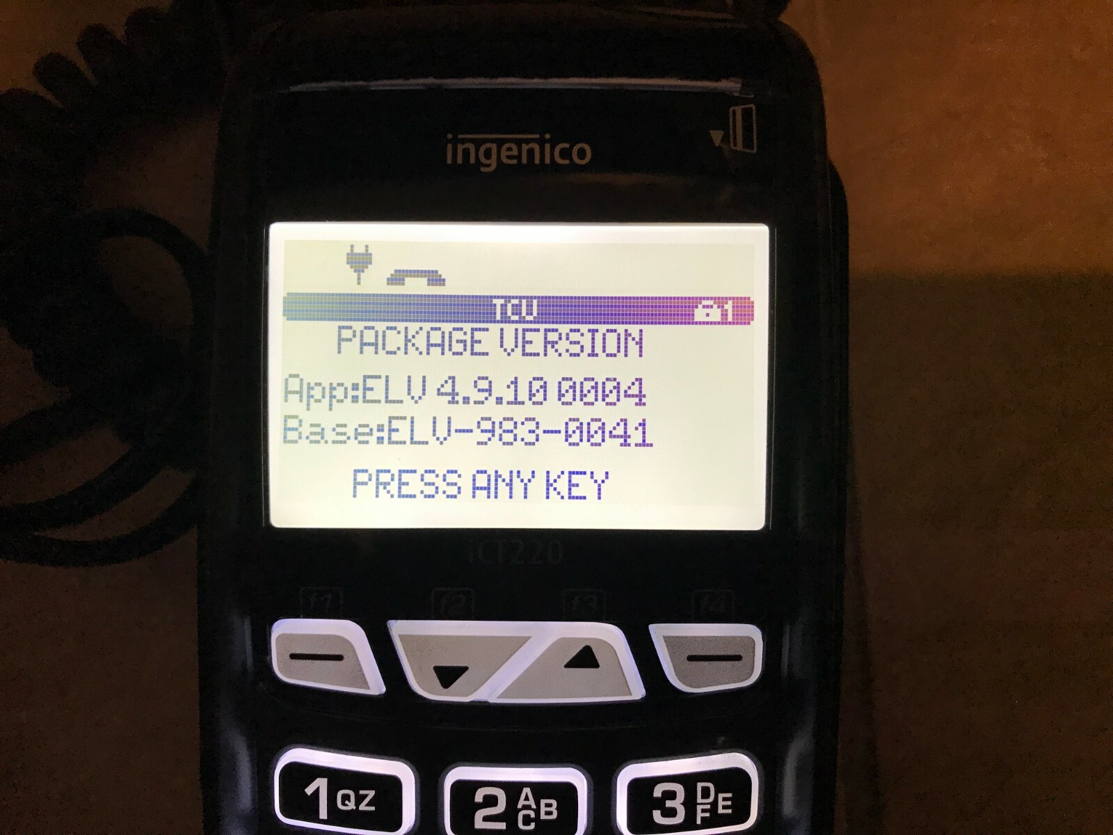 Ingenico ICT220 Credit Card Terminal CHIP Reader Great Shape w/ accessories