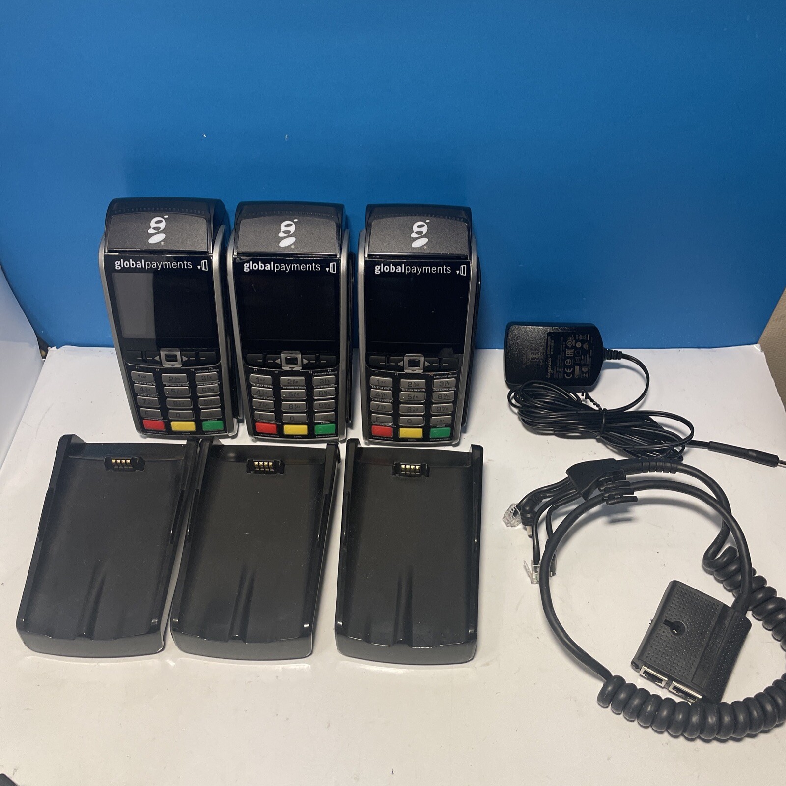 * 3x INGENICO iWL255 Credit Card Terminal With iWL200 Charging Station