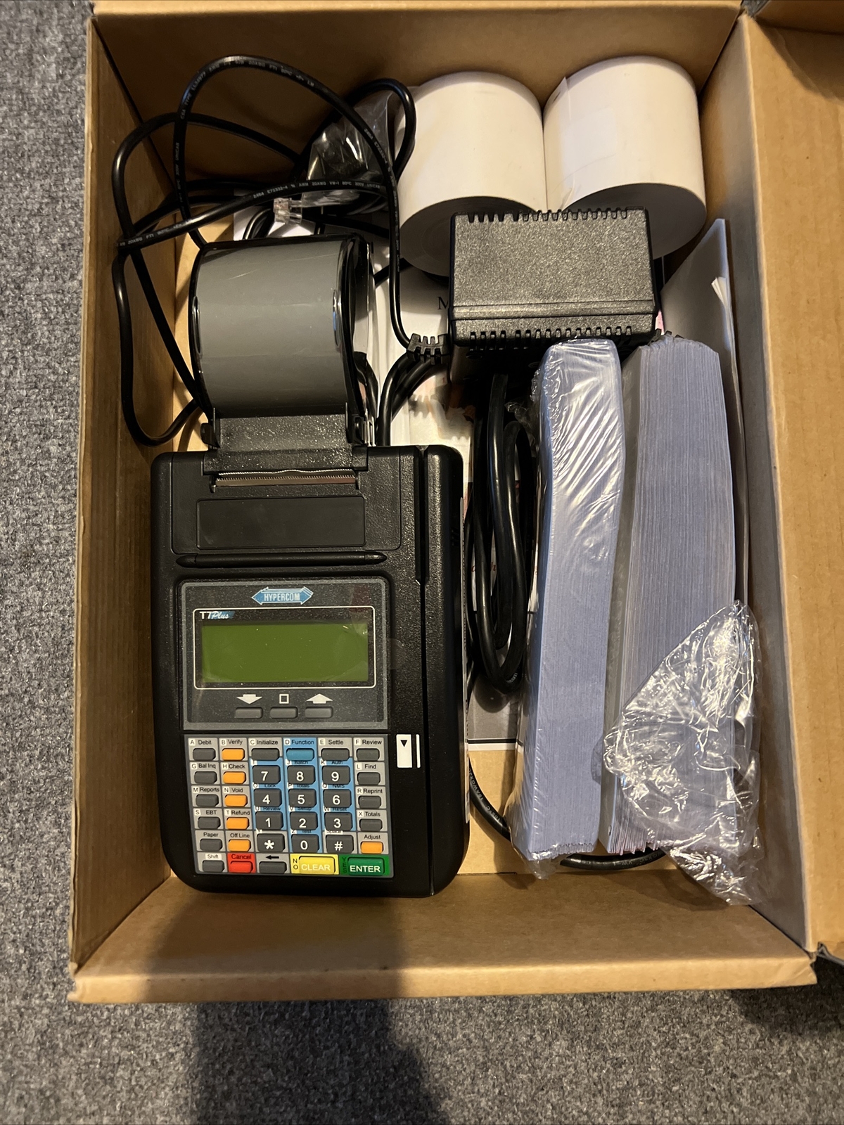 Hypercom T7Plus Credit Card Machine Reader ~ With Power Adapter & Cord ~