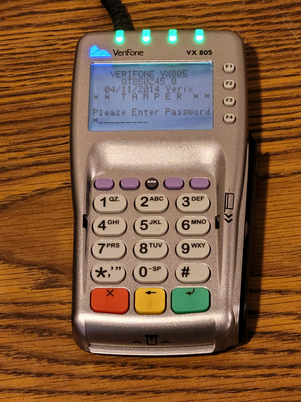 VeriFone Vx520 EMV Credit Card Terminal and Vx805 EMV PIN Pad