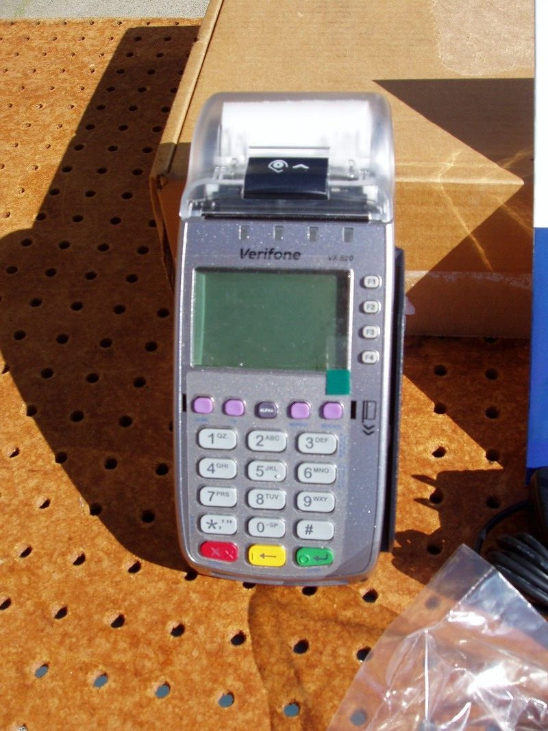 VERIFONE MODEL VX520 CREDIT CARD MACHINE RETAIL RESTAURANT EXCELLENT CONDITION
