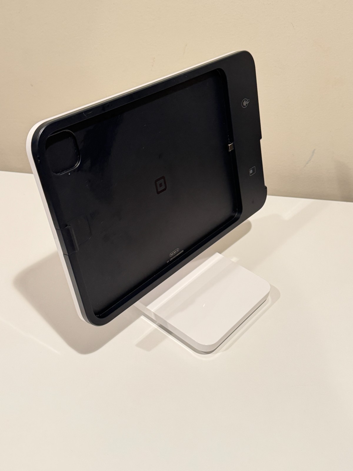 Square POS Stand for iPad A-SKU-0837 (2nd Generation, USB-C Connector) Black