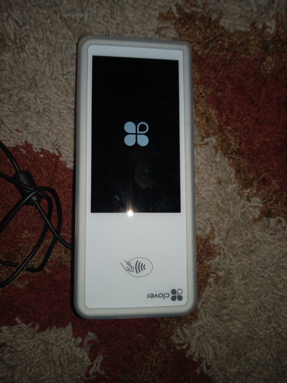 Clover Flex Handheld POS System and Card Reader White It Lock Also A Sumup Card