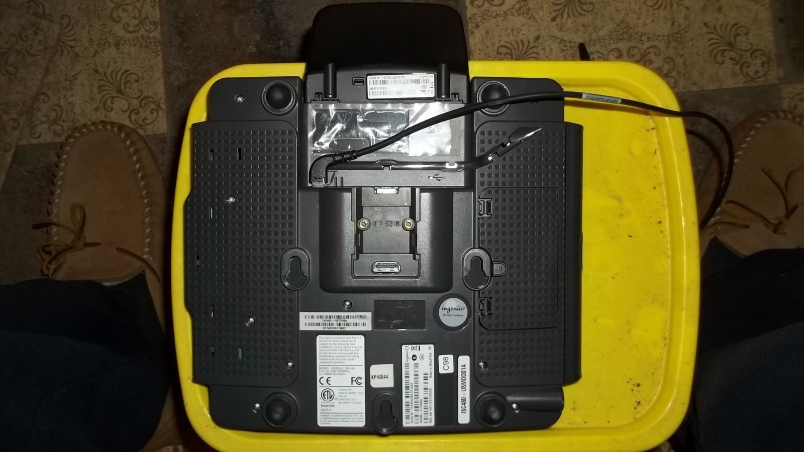 Ingenico ISC480 CC Contactless Terminal, Stand, Stylus Pen, Connection Cable