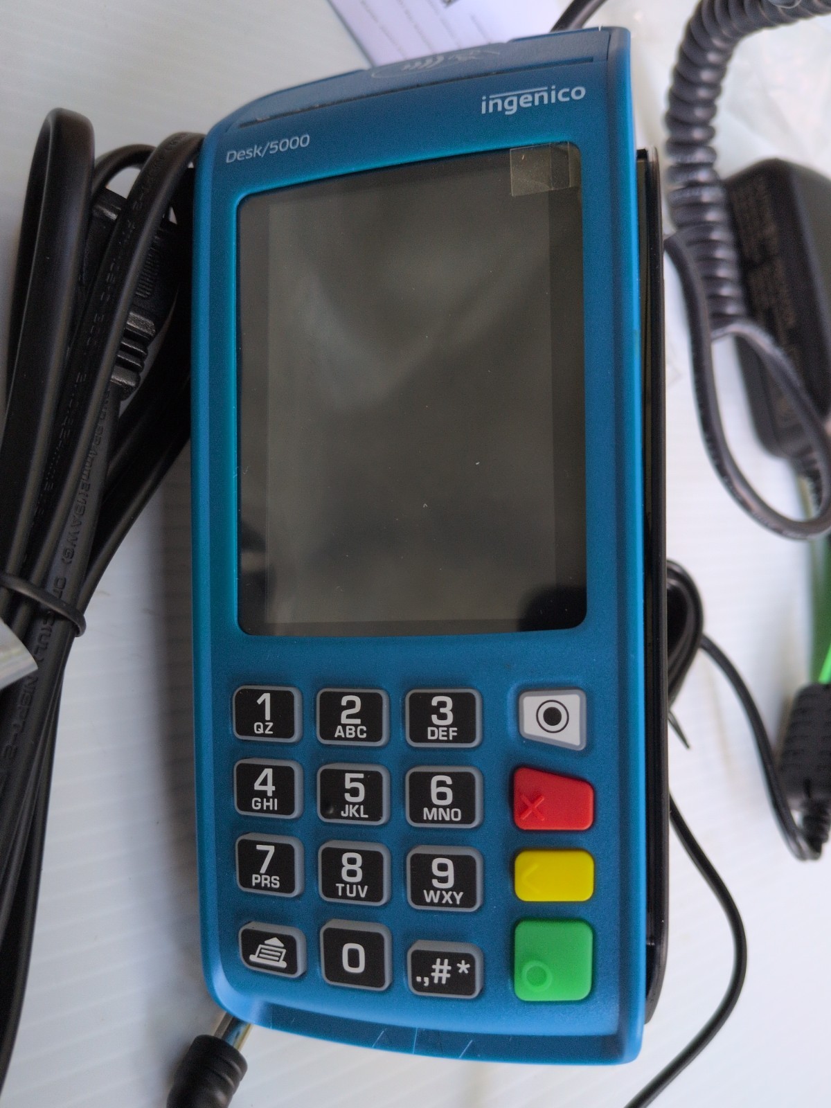 Ingenico Desk/5000 Credit Card Terminal Blue Powers On Chase Logo Complete