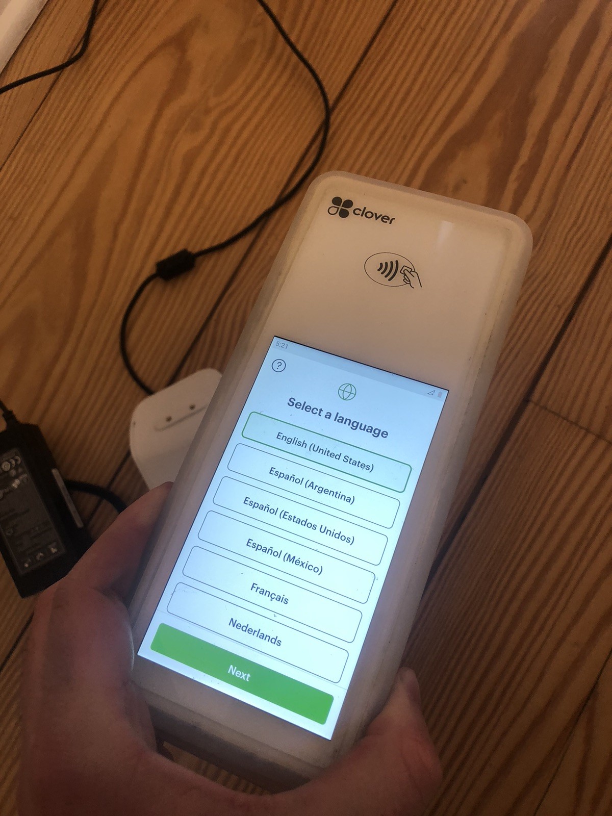 Clover C403 Flex Wi-Fi Terminal w/ Cradle K-400 Untested
