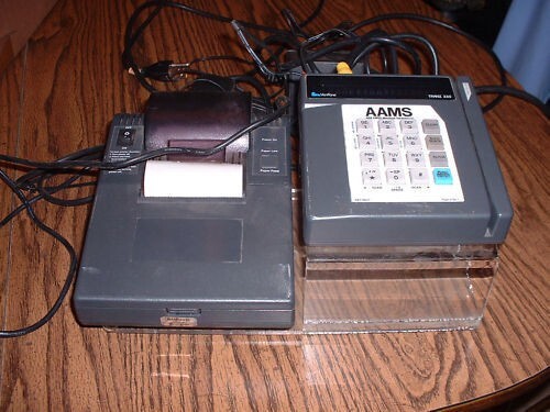 VERIFONE TRANZ 330 CREDIT CARD MACHINE WITH PRINTER