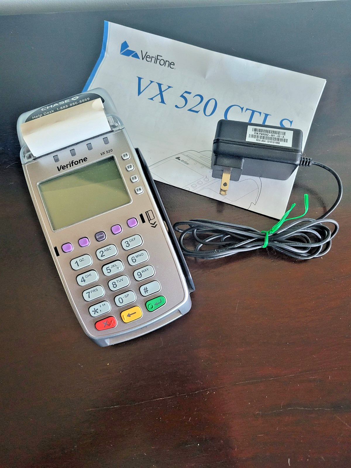 VeriFone VX520 Credit Card Terminal-works great!
