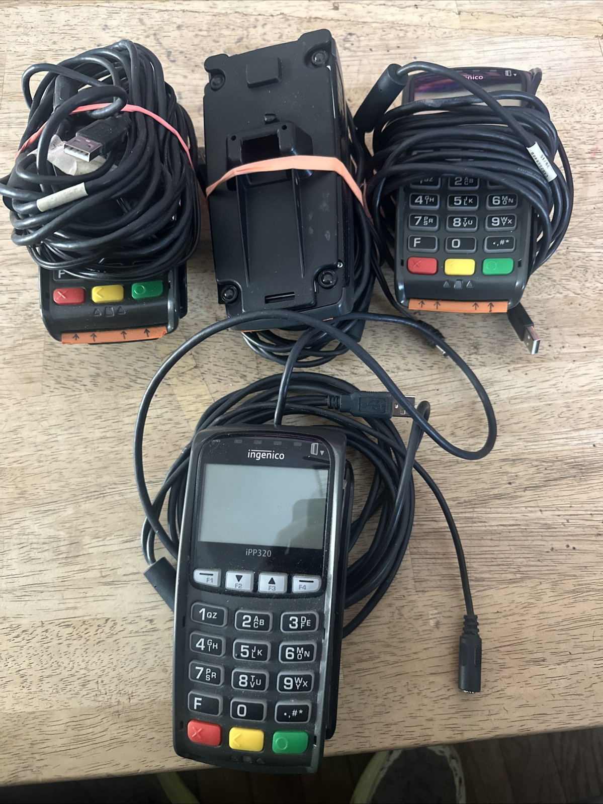 Ingenico iPP320 Pin Pad Payment Terminal Swipe Card Reader IPP320