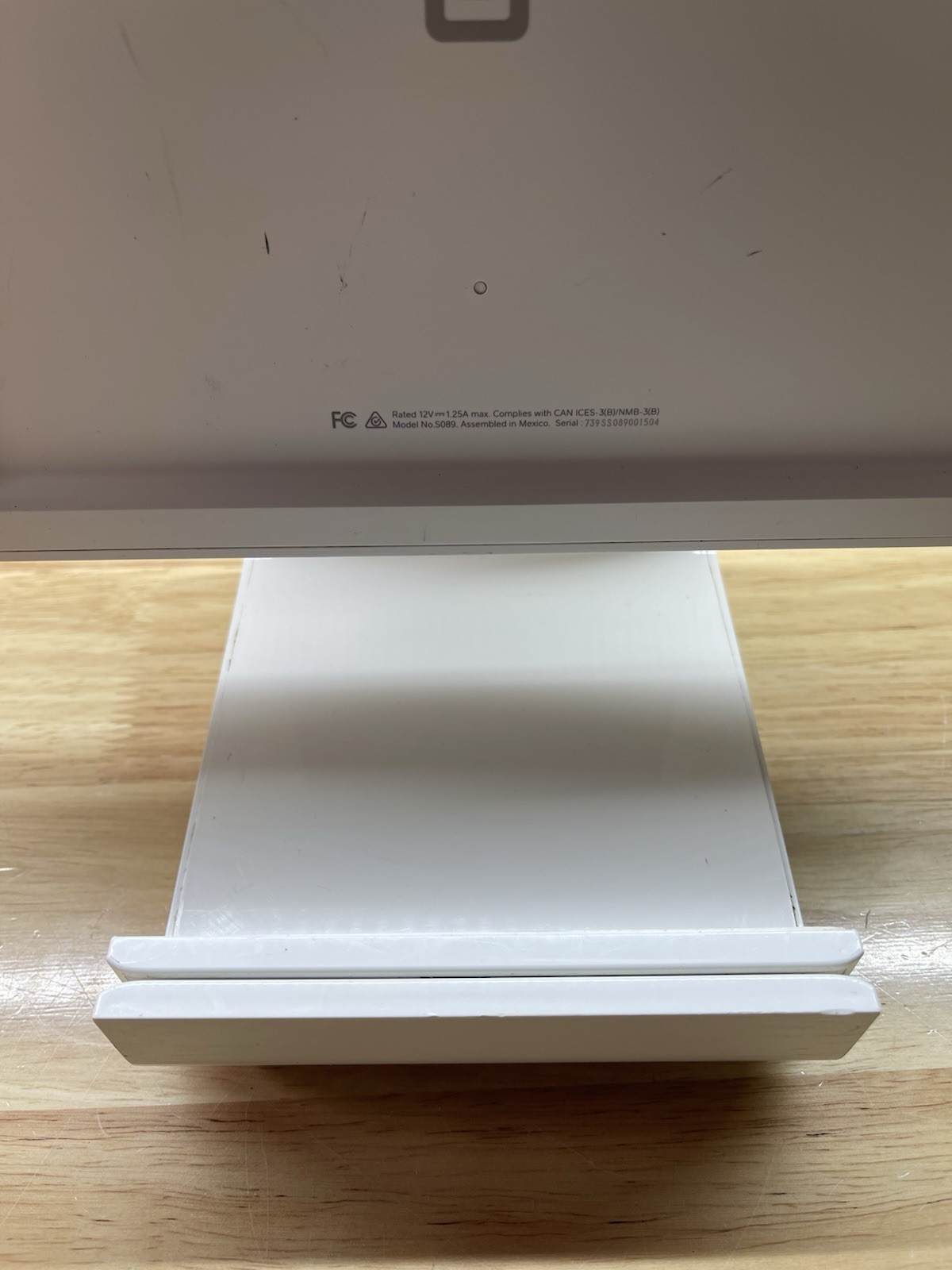 Pre Owned | Square S089 POS Terminal Countertop Dock Only – White for 9.7″ IPAD